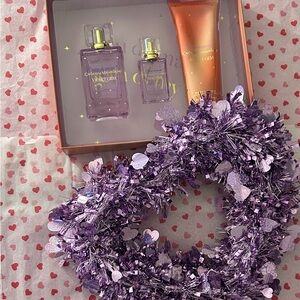Catherine Malandrino Women Bath & Body Set - Lavender and Gold